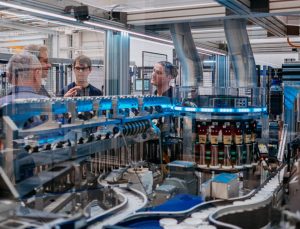 Siemens ve Microsoft, Endüstriyel Yapay Zekâyı Yeniden Şekillendiriyor