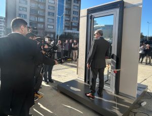 Çuhadaroğlu Alüminyum Yangına Dayanlıklı Kapı ve Pencereler Üretiyor