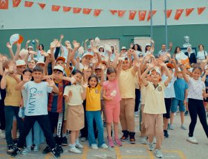 Borçelik’in Oyun Arkadaşım Projesi Bu Yıl da Çocukları Geleneksel Oyunlarla Buluşturdu