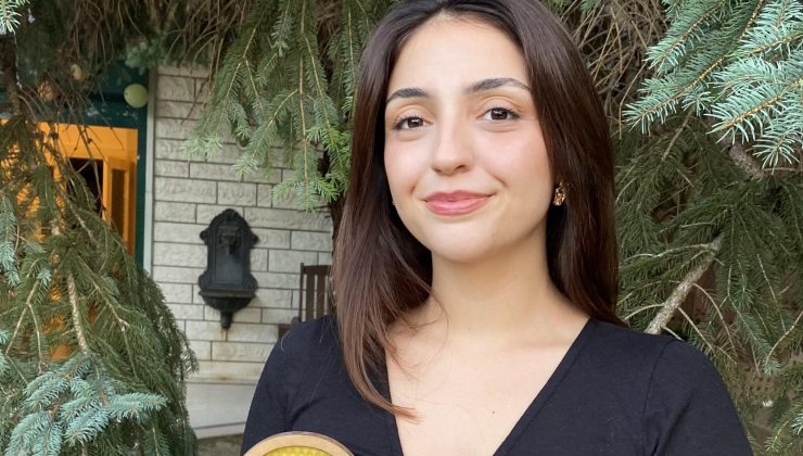 BİLGİ Öğrencisi Bal Üretiminde Verimliliği Artırmak İçin Arı Kovanı Tasarladı