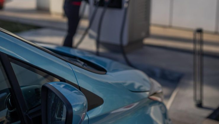 En Yakıt, Ankara-Niğde Otoyolunun İlk Elektrikli Şarj İstasyonunu Kurdu