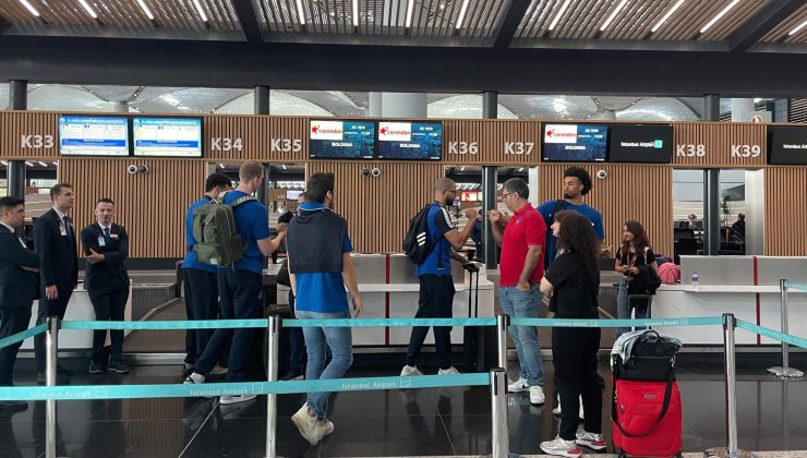 Anadolu Efes, Yeni Sezonunun İlk Deplasman Maçı Uçuşunu Partneri Corendon Airlines ile Yaptı
