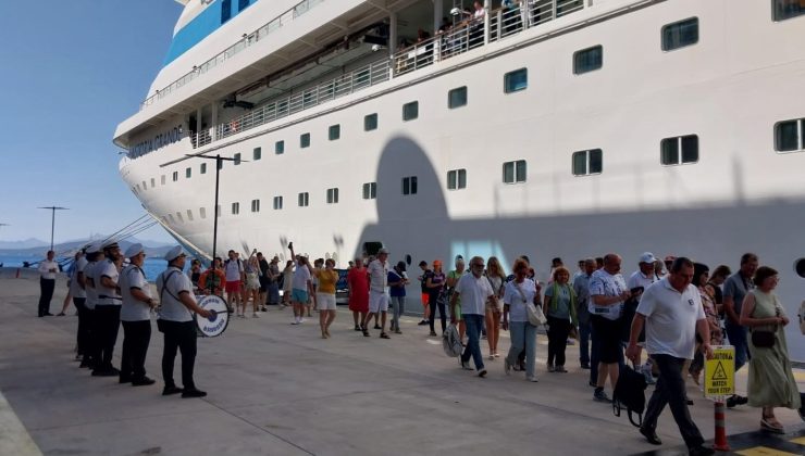 Bodrum Cruise Port, 2024 Sezonunu Rekor Yolcu Sayısıyla Kapattı