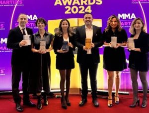 Teknosa Smarties Awards Türkiye’de Yılın Markası Seçildi