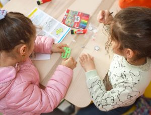 Türk Henkel’den Hatay’daki Çocuklar İçin “İz Bırak” Projesi