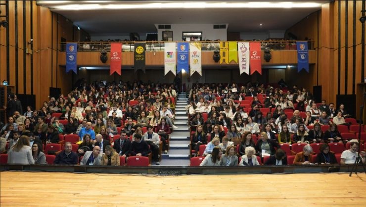 Yaratıcı ve Yenilikçi Öğretmen Semineri Eğitimde Teknolojiyi Konuşturdu