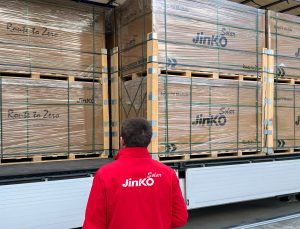 Jinko Solar, HSA Enerji İş Birliğiyle Türkiye’de Yerli Üretime Başladı