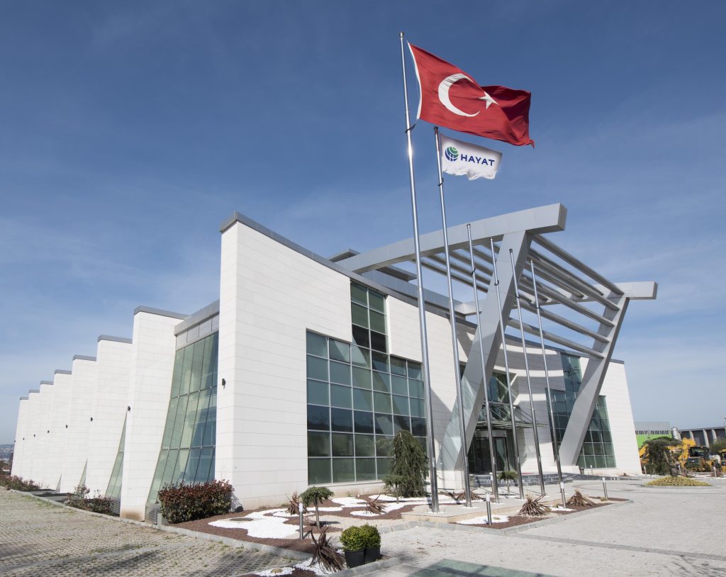 Hayat Kimya, Enka Okulları Öğrencilerini Ar-Ge Merkezi’nde Ağırladı