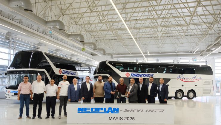 MAN, Türkiye’deki İlk Çift Katlı Otobüs Teslimatını Turgutreis Group Turizm’e Yaptı