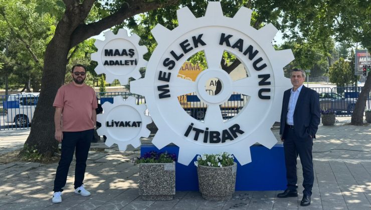 Mühendis TEK-SEN Enerji Sendikası’ndan Dikkat Çeken Miting