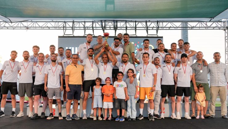 TMMT’nin Gelenekselleşen ‘Ekiden Yarışması’ 8000 Kişinin Katılımıyla Gerçekleşti