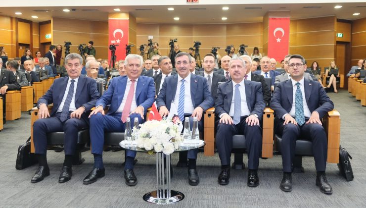 İSO Meclisine Türkiye Cumhurbaşkanı Yardımcısı Cevdet Yılmaz Konuk Oldu