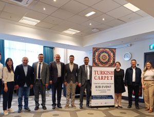 Birleşik Krallık’ın Tarihi Binaları, Camileri Türk Halılarıyla Döşenecek