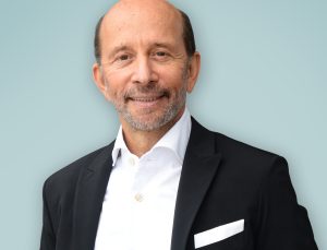 İlaç Endüstrisi Üretmeye Devam Ediyor