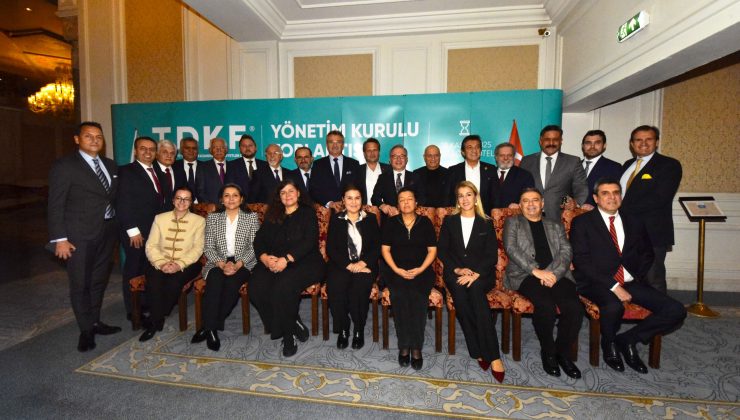 Marka Ekonomisi ve Döviz Kazandırıcı Faaliyetler Zirvesi Düzenlendi