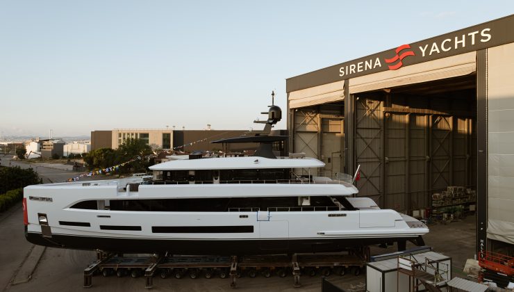 Sirena Superyachts 42M Suya İndi