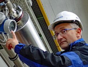Manyetik akış ölçerlerin yerine ultrasonik akış ölçerler kullanılabilir mi?